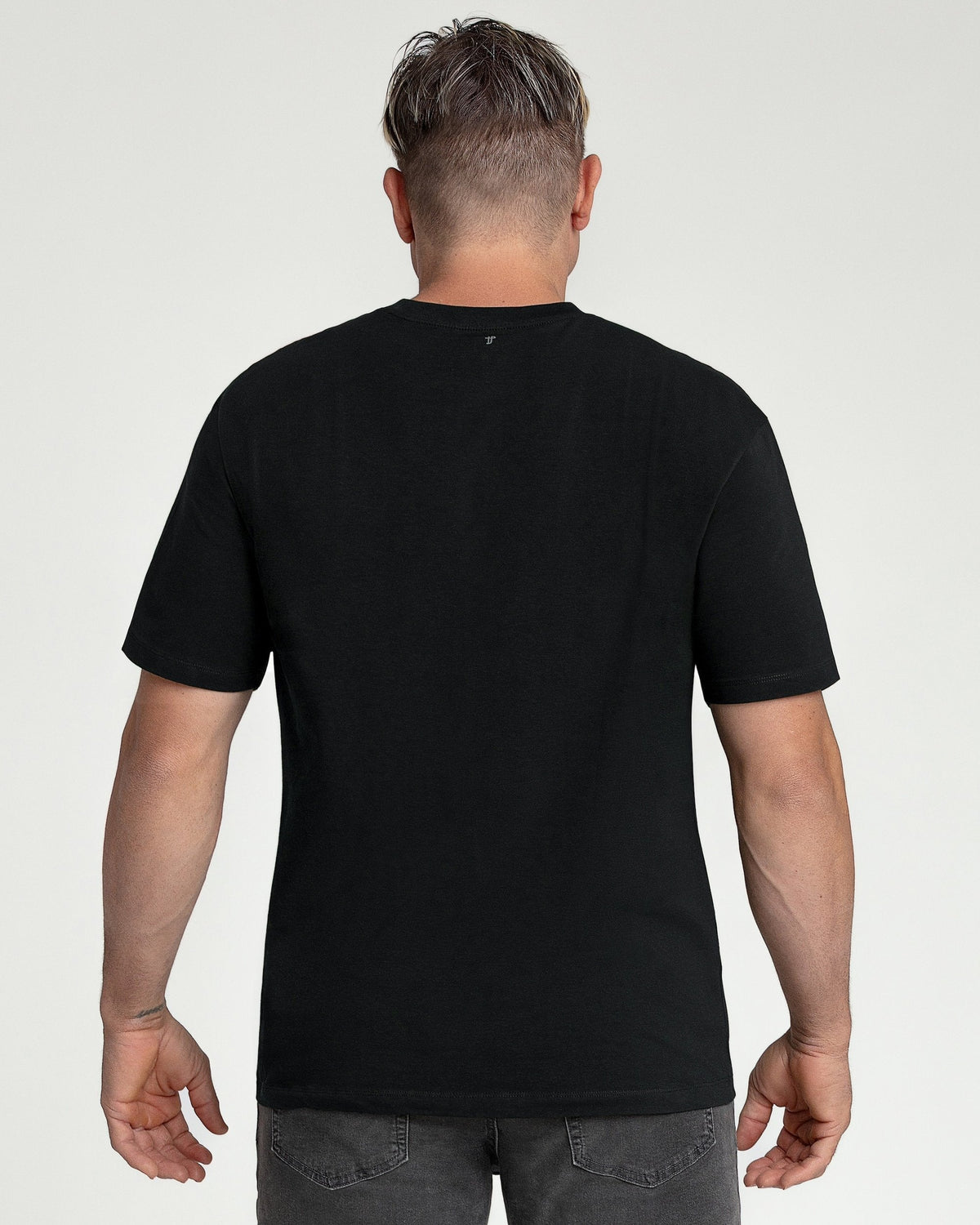Organic Crew Neck T-Shirt (Relaxed Fit) / Black