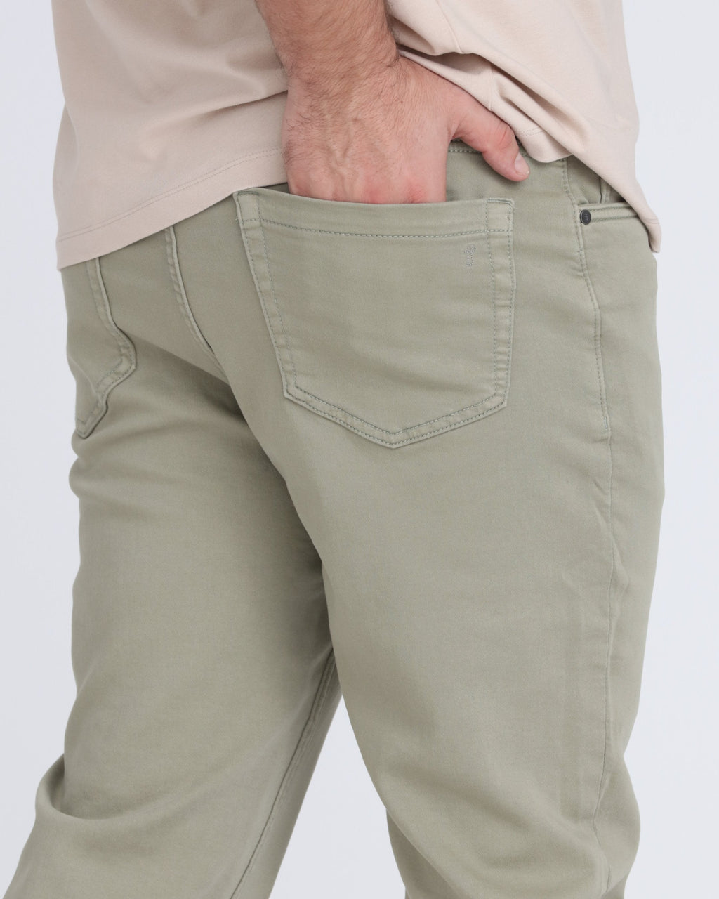 Athletic Fit / Denkhaki™ Sage (Light Green)