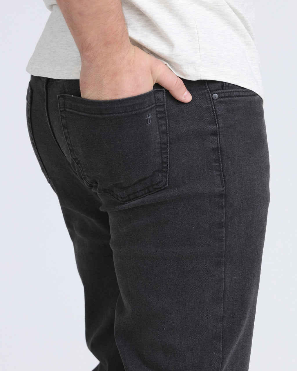 Athletic Fit / Steel (Faded Black)